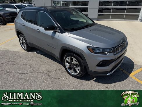 Used 2022 Jeep Compass Limited AWD/4WD image 1