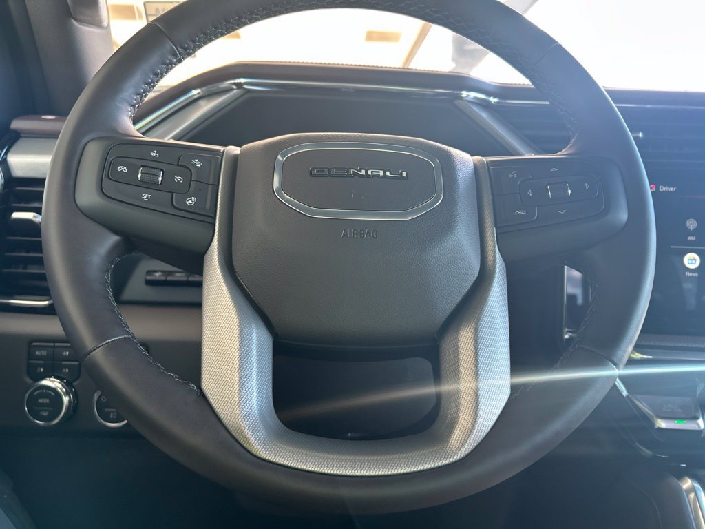 Used 2024 GMC Sierra 1500 Denali w/ Technology Package AWD/4WD image 24