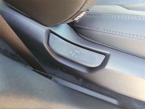 New 2026 Kia Carnival LXS image 9