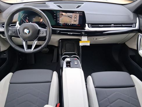 Used 2026 BMW X2 xDrive28i w/ Technology Package AWD/4WD image 16