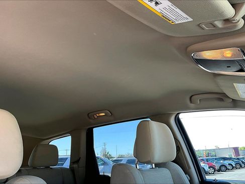 Used 2014 Jeep Grand Cherokee Laredo AWD/4WD image 16