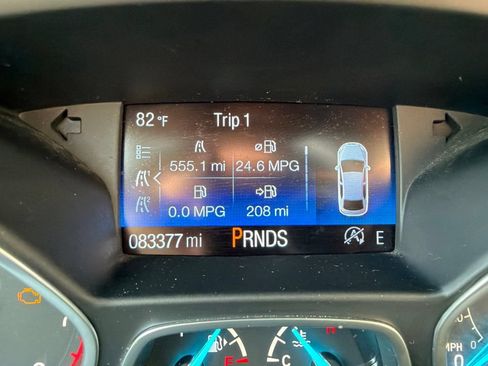Used 2019 Ford Escape Titanium AWD/4WD image 10