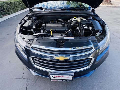 Used 2015 Chevrolet Cruze LS image 9