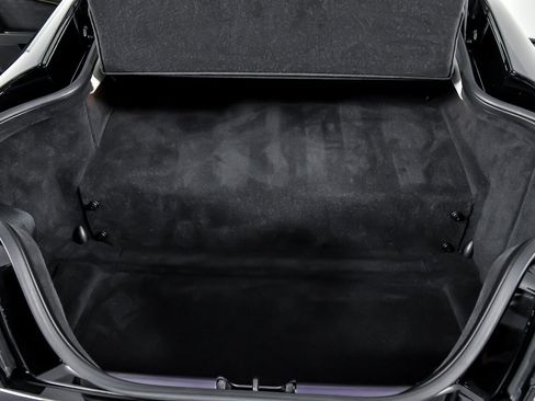 Used 2015 Aston Martin V8 Vantage GT image 16