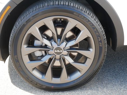 Certified 2023 Kia Sorento SX Prestige image 15