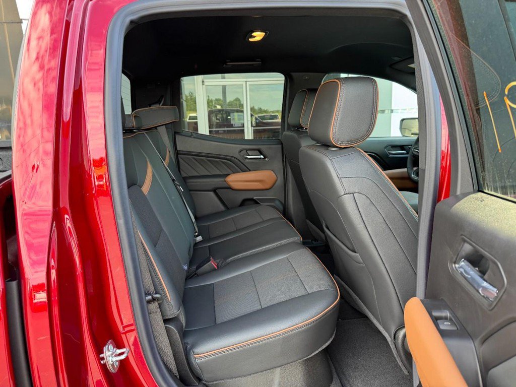 New 2026 GMC Canyon AT4 AWD/4WD image 7