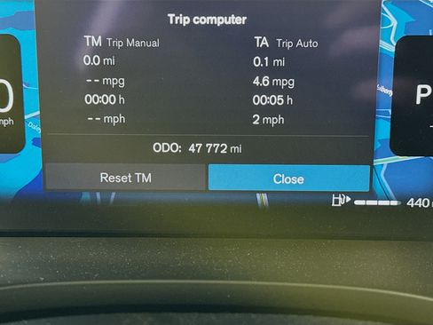 Used 2023 Volvo XC60 B5 Plus AWD/4WD image 16