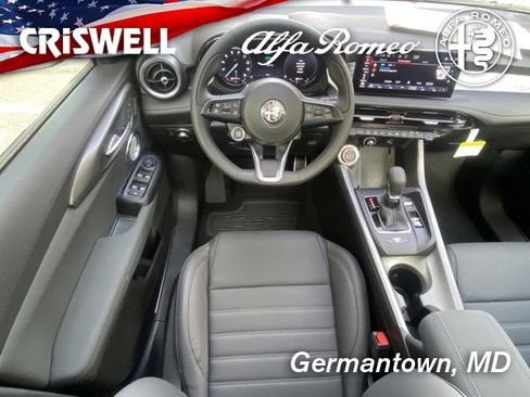 New 2024 Alfa Romeo Tonale Veloce image 49