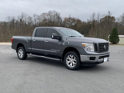 Used 2019 Nissan Titan SV w/ SV Convenience Package
