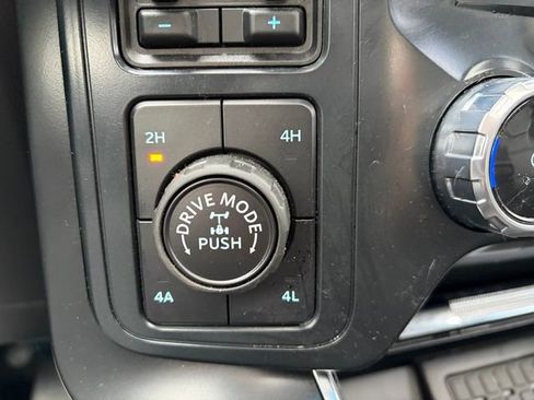 Used 2025 Ford F150 Raptor image 17