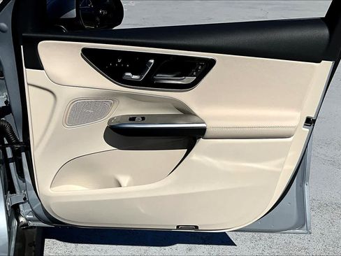 Used 2025 Mercedes-Benz GLC 300 GLC 300 image 21