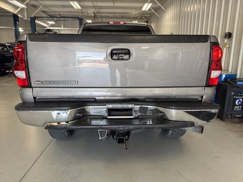 Used 2007 Chevrolet Silverado 2500 LT w/ Heavy-Duty Power Package AWD/4WD image 8