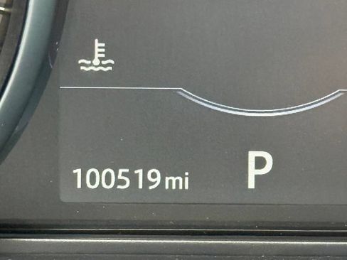 Used 2017 Land Rover Discovery SE AWD/4WD image 13