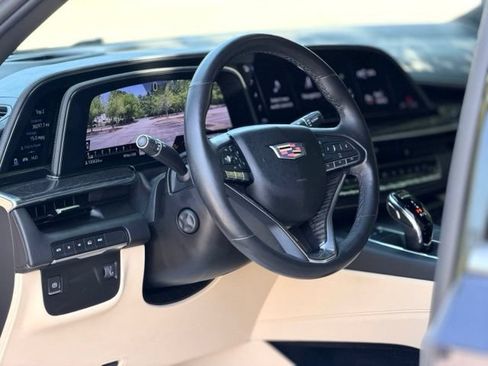 Used 2023 Cadillac Escalade ESV Premium Luxury AWD/4WD image 23