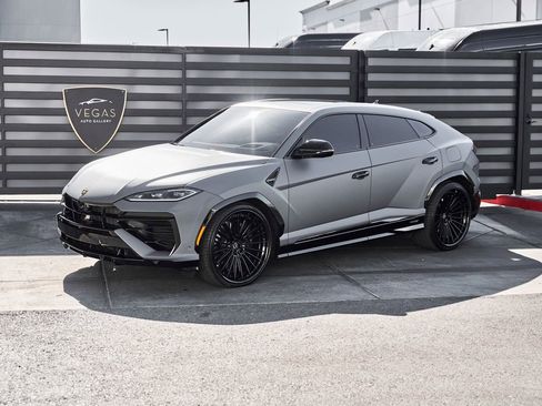 Used 2025 Lamborghini Urus Performante AWD/4WD image 5