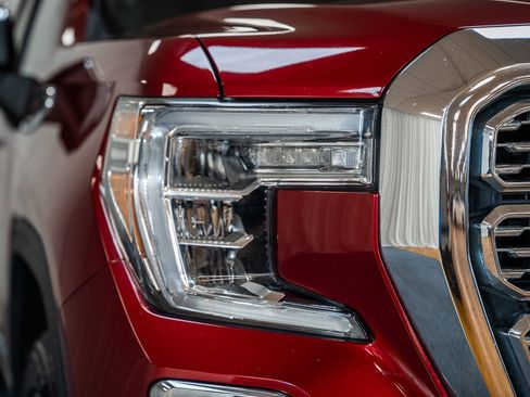 Used 2019 GMC Sierra 1500 Denali w/ Denali Ultimate Package AWD/4WD image 17