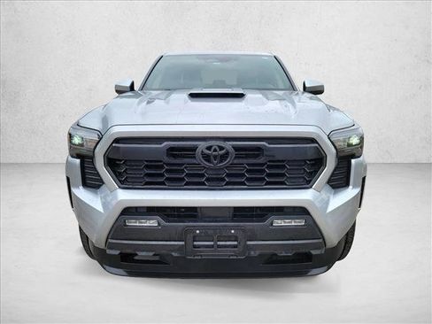Used 2024 Toyota Tacoma TRD Sport AWD/4WD image 2