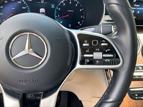 Certified 2022 Mercedes-Benz GLC 300 4MATIC image 21