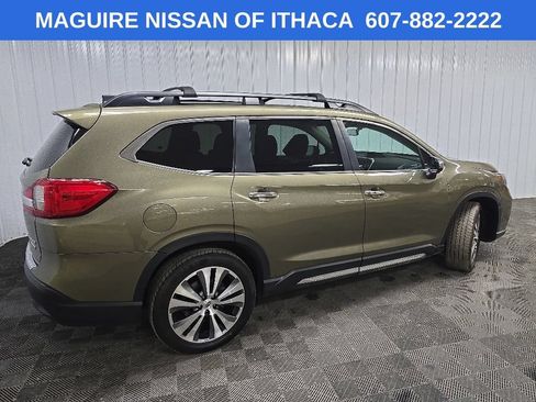 Used 2022 Subaru Ascent Touring AWD/4WD image 3