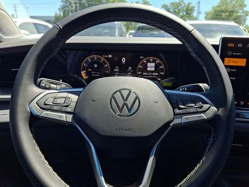 New 2026 Volkswagen Tiguan SE AWD/4WD image 10