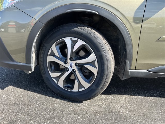 Used 2020 Subaru Outback Touring AWD/4WD image 13