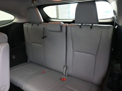 Used 2020 Toyota Highlander Limited FWD image 30