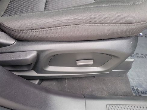 Used 2022 Ford Explorer XLT image 36