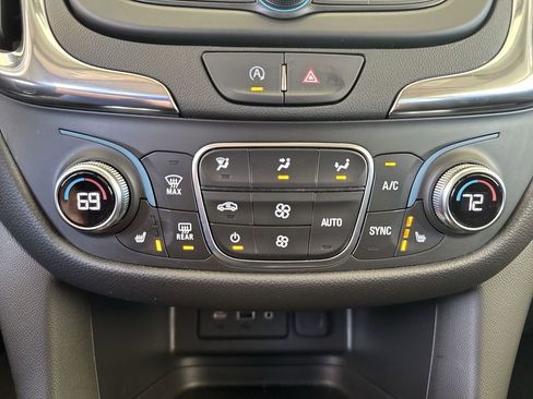Certified 2023 Chevrolet Equinox LT AWD/4WD image 17