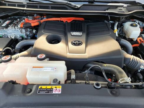 Used 2023 Toyota Sequoia Limited image 34