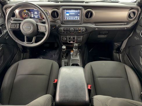 Used 2018 Jeep Wrangler Unlimited Sport S AWD/4WD image 17