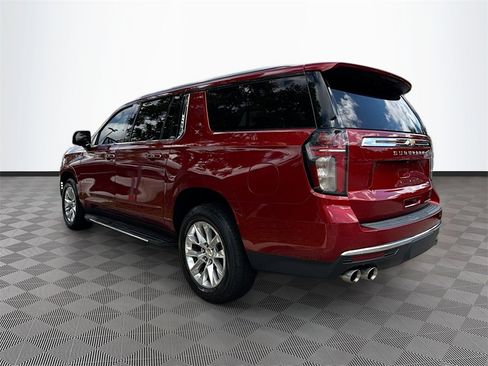 Used 2021 Chevrolet Suburban Premier w/ Premium Package image 8