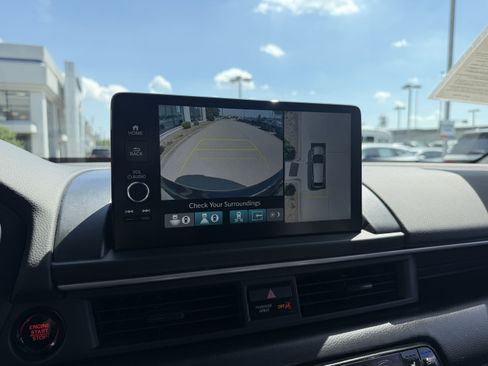 Used 2023 Honda Pilot Elite image 46
