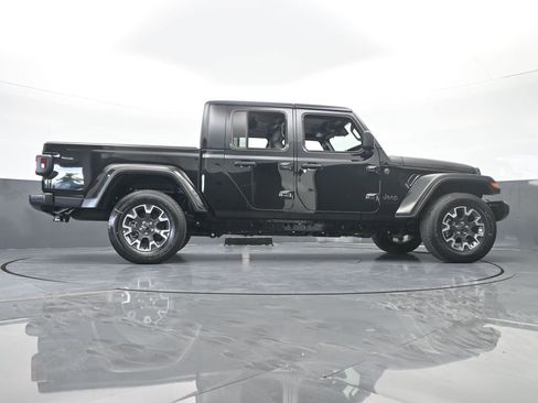Used 2024 Jeep Gladiator Sport w/ Premium Package image 61