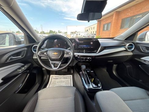 Used 2026 Chevrolet Trax LT w/ Driver Confidence Package FWD image 27