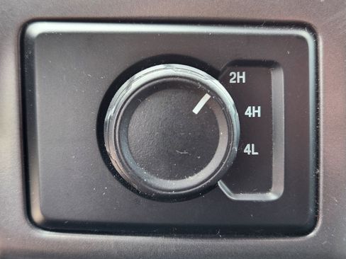 Used 2019 Ford F150 XLT image 14