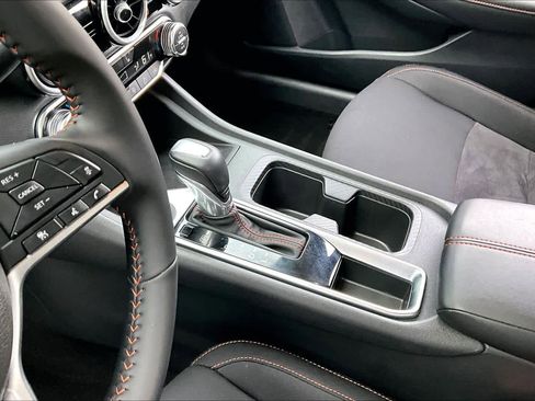 Certified 2025 Nissan Sentra SR image 16