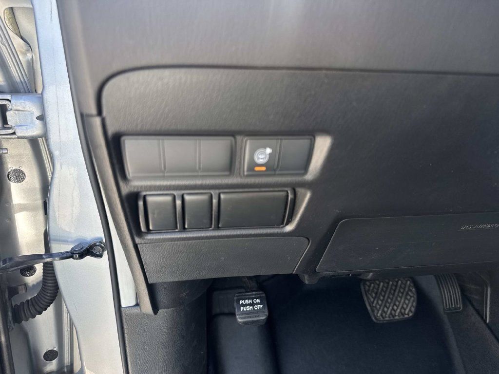 Used 2021 Nissan Armada SV RWD image 21