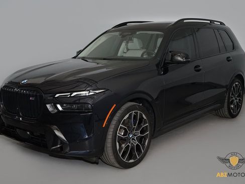 Used 2024 BMW X7 M60i w/ Executive Package image 3