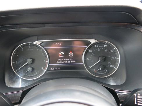 Used 2024 Nissan Pathfinder SV w/ Cargo Package image 26