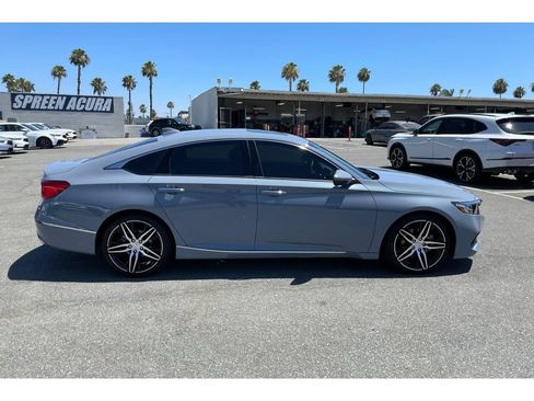 Used 2022 Honda Accord Touring image 6