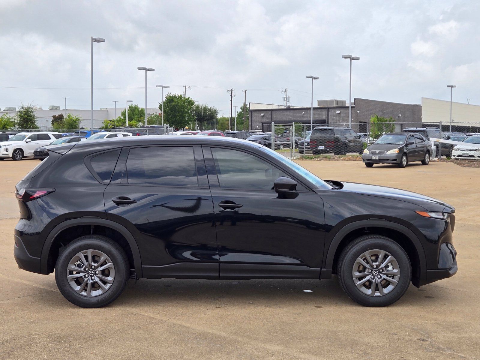 New 2026 MAZDA CX-5 Select AWD/4WD image 3