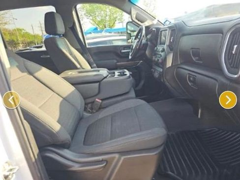 Used 2022 Chevrolet Silverado 2500 LT w/ Convenience Package image 13