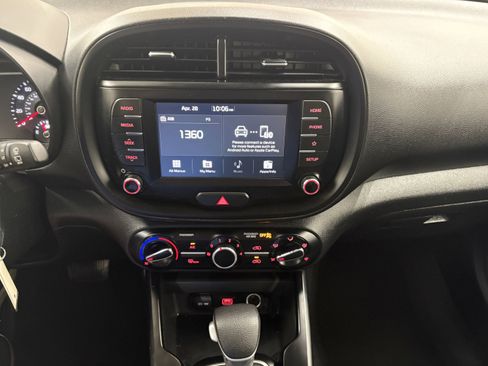 Used 2021 Kia Soul S FWD image 13