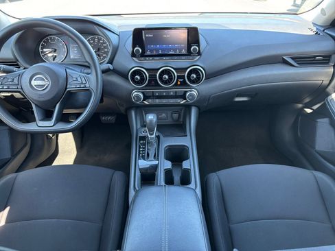 Used 2025 Nissan Sentra S FWD image 28