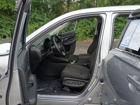 Used 2025 Honda CR-V EX image 11