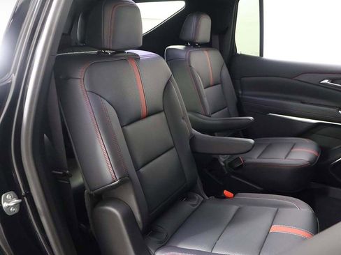 Used 2024 Chevrolet Traverse RS w/ LPO, Floor Liner Package AWD/4WD image 38
