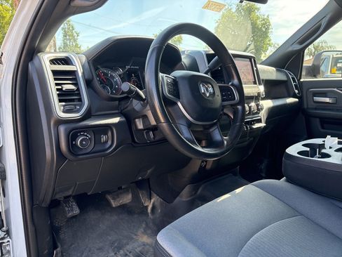Used 2022 RAM 2500 Big Horn AWD/4WD image 5