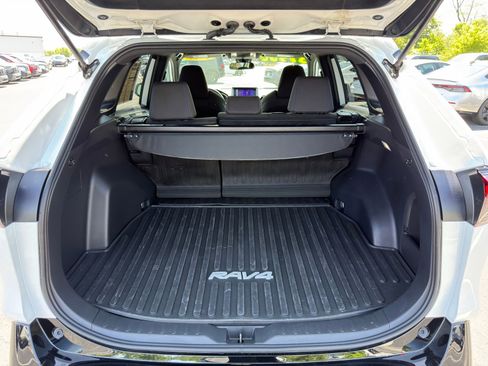 Used 2025 Toyota RAV4 SE AWD/4WD image 27