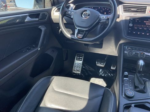 Used 2020 Volkswagen Tiguan SEL Premium R-Line w/ 3rd Row Seat Package AWD/4WD image 16