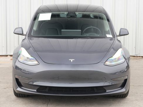 Used 2023 Tesla Model 3 Standard Range image 47